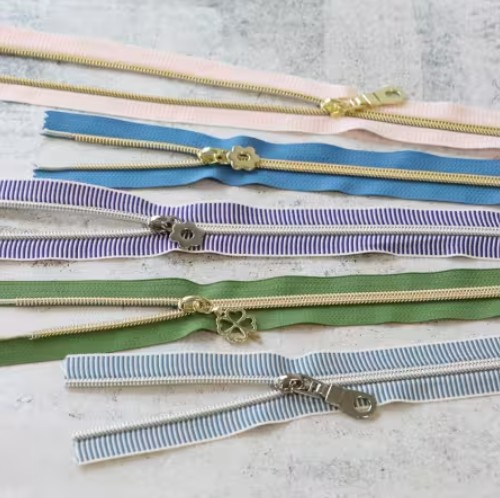 Zipper Bundle Spring from Sallie Tomato