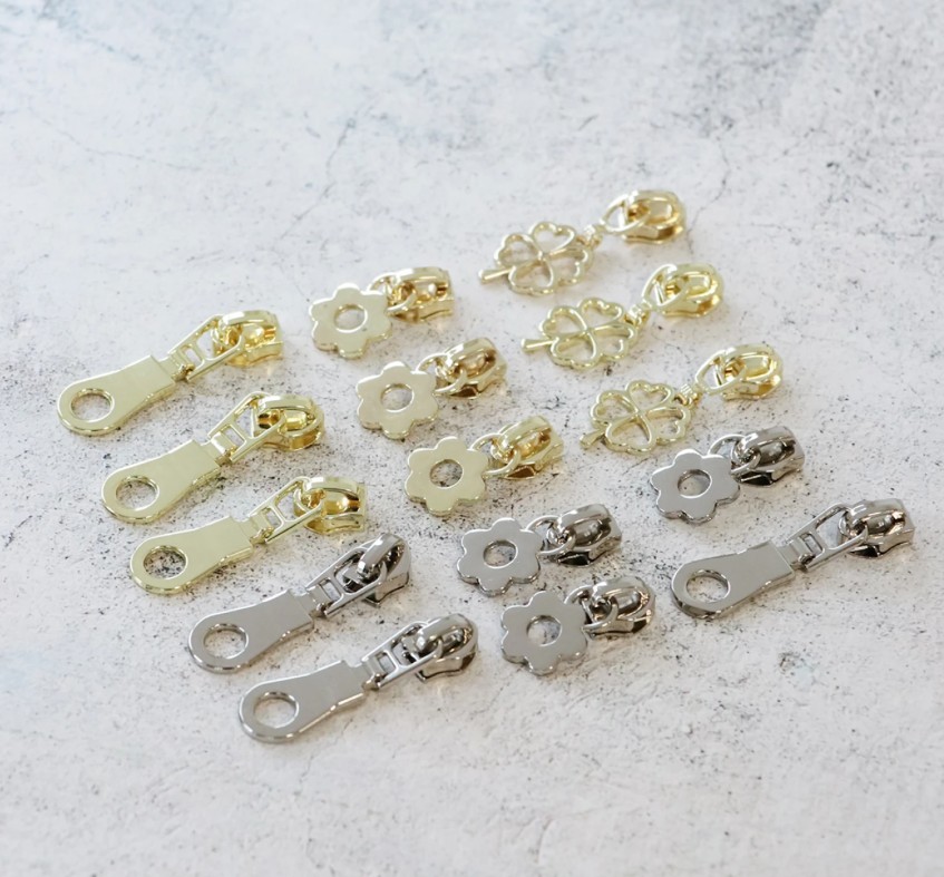 Zipper Bundle Spring from Sallie Tomato