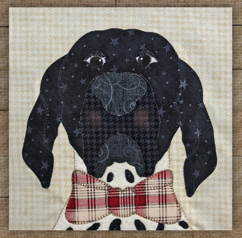 German Shorthair Pointer Black  Precut Prefused Applique Kit by Leanne Anderson for The Whole Countr