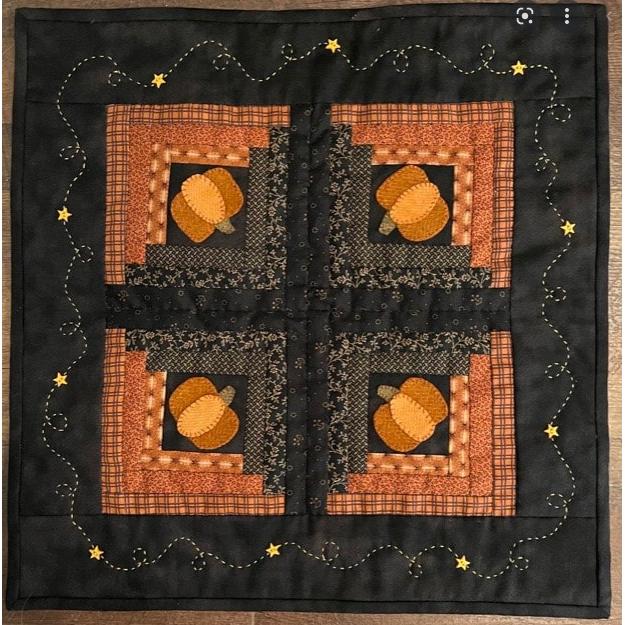 Midnight In The Pumpkin Patch Wall Hanging Kit 