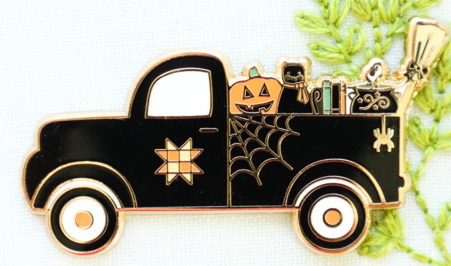 Halloween Truck Magnetic Needle Minder from Flamingo Toes