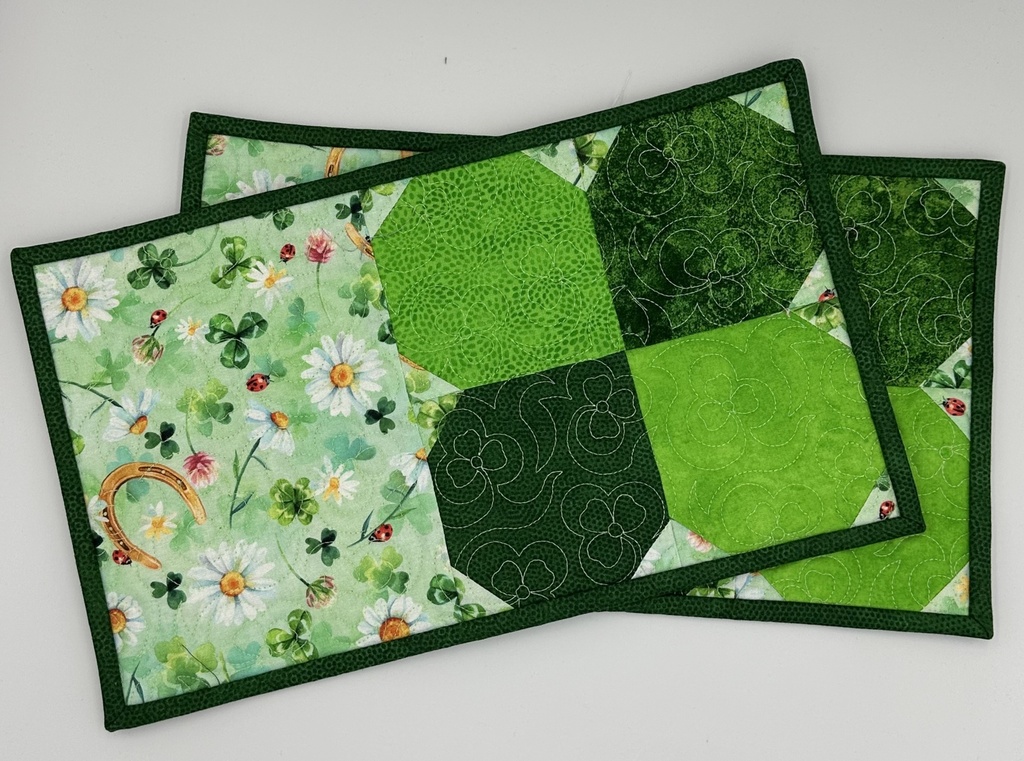 Shamrock Snack Mats Kit