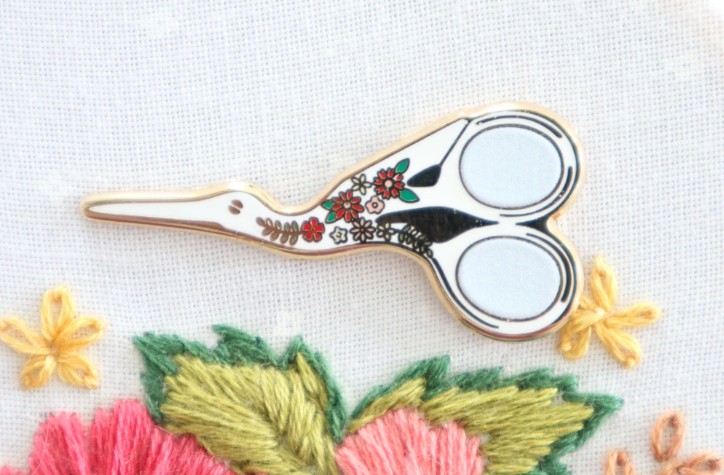 Embroidery Scissors Magnetic Needle Minder from Flamingo Toes