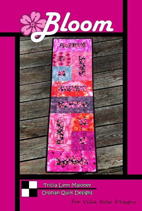 Bloom Table Runner Pattern by Tricia Lynn Maloney for Villa Rosa Designs