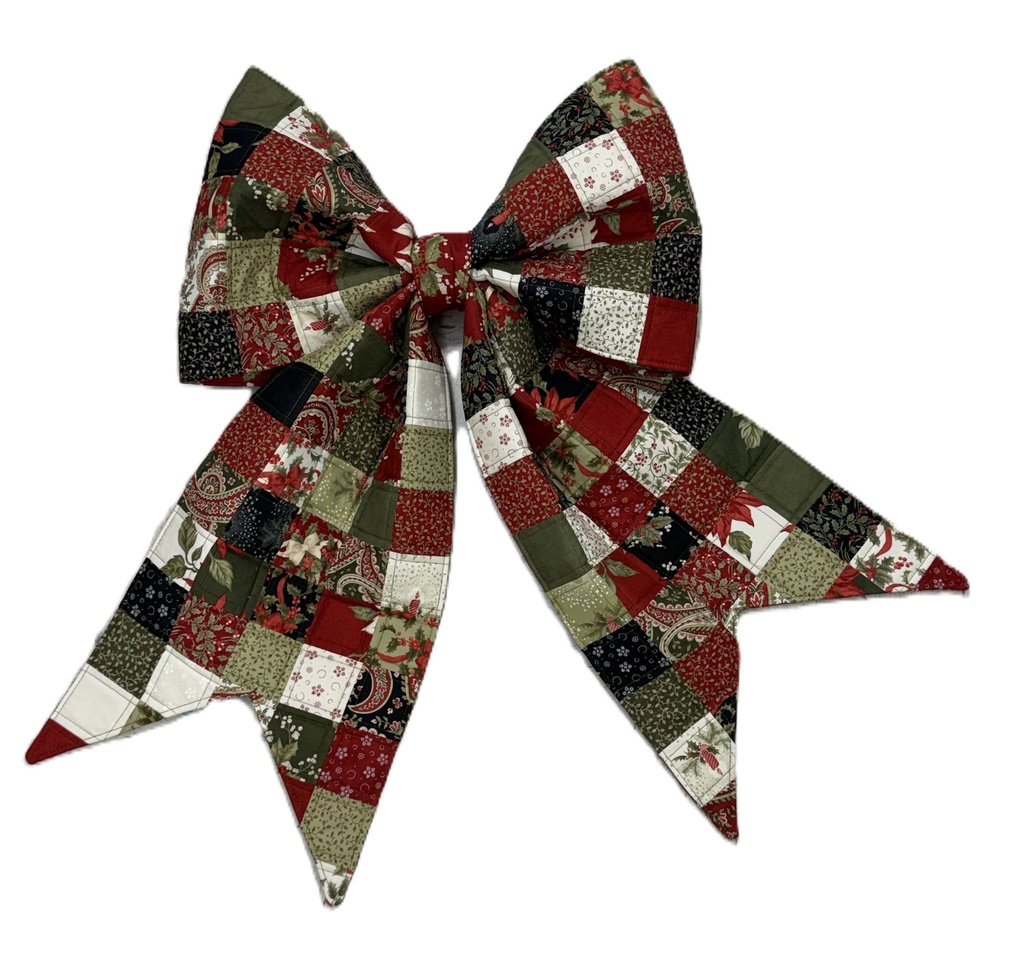Patchwork Quilted Bow Candlelight Christmas