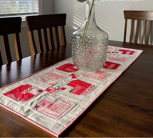 [PP-SweetSentTR] Sweet Sentiments Table Runner