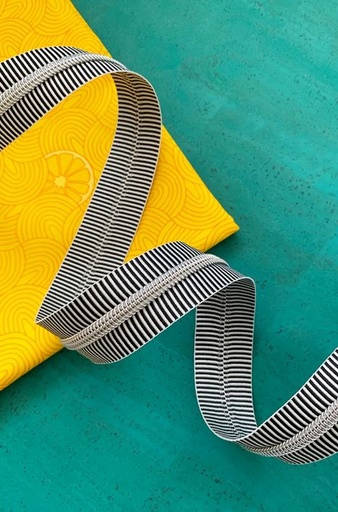 [SASSkit-17F] Black Stripe Zipper Tape with Silver Teeth from Sassafrass Design