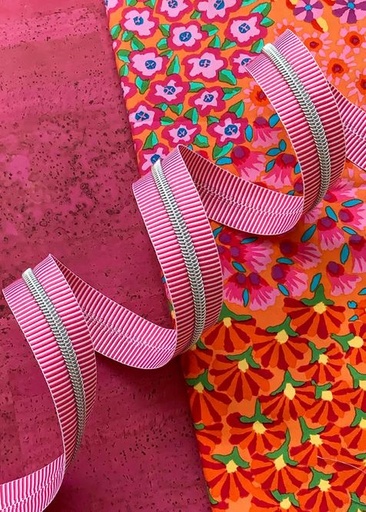 [SASSKIT-17H] Pink Stripe Zipper Tape with Nickel Teeth from Sassafrass Design