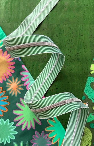 [SASS-KIT-17O] Green Stripe Zipper Tape from Sassafras Lane Designs