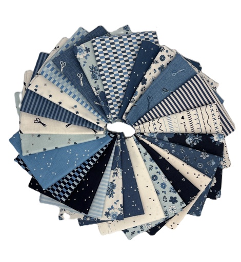 [PP-BlueBlFQB] Blue Blooms & Threads Fat Quarter Bundle from Riley Blake