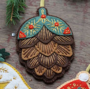 [KP-PineFO] Pine Felt Ornament Kit by Kiriki